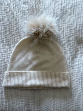 Cream Pom-Pom Beanie